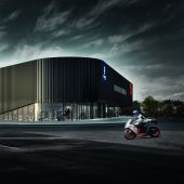 KTM Innovativ, einzigartig und oftmals seiner Zeit voraus. Dies sind eindeutig Prädikate, die man mit Oberösterreichs Motorradspezialisten Braumandl in Verbindung bringt.